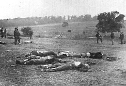 Gibson Gardner photo of Gettysburg Union dead.jpg